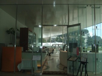 �\��̗�:�����ƌo���̃C�M���X���p�@��ꕗ�i
