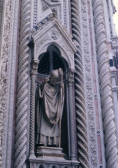 �T���^�E�}���A�E�f���E�t�B�I�[���吹��